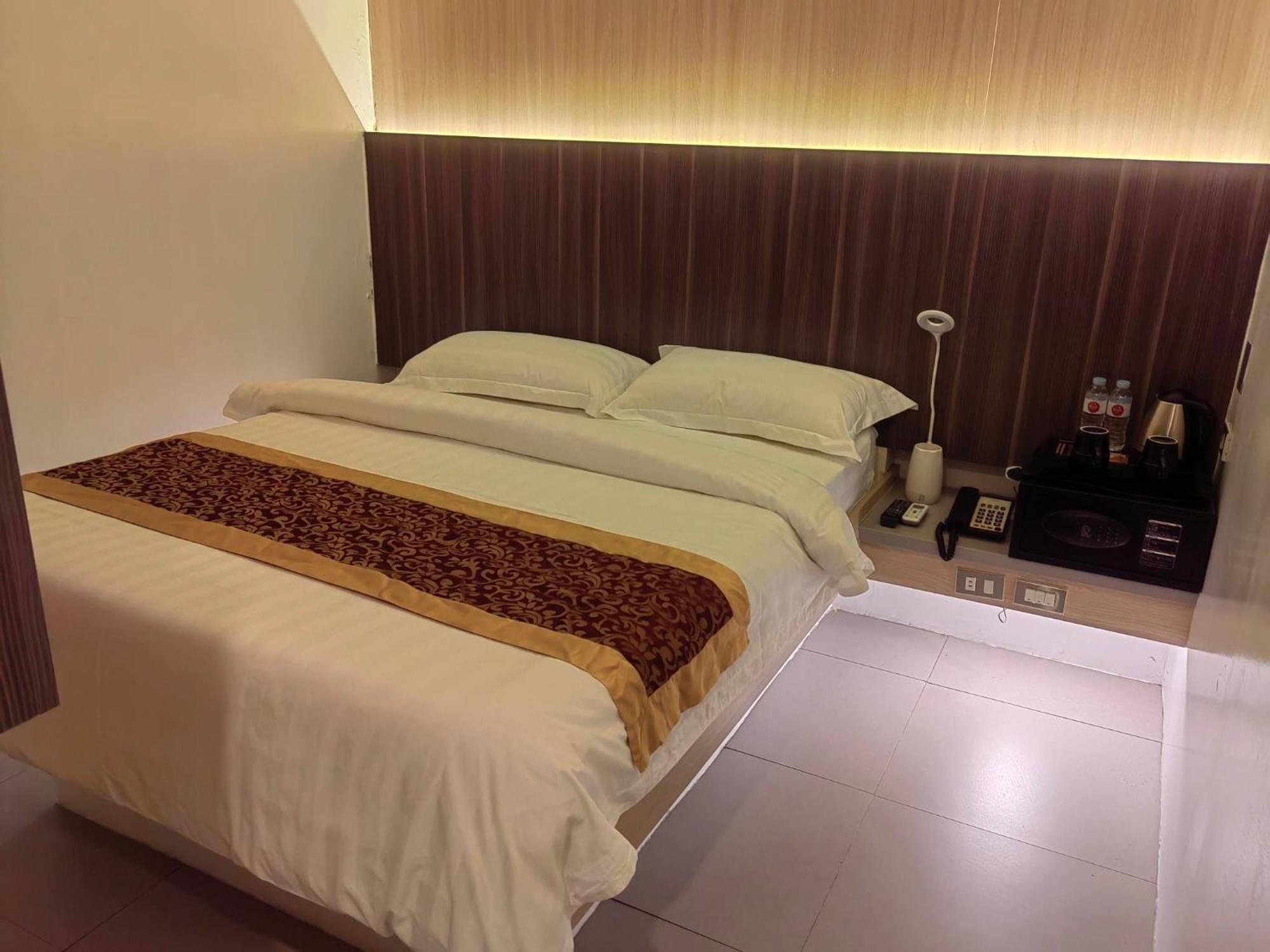 Kojo Hotel Tagum Kültér fotó