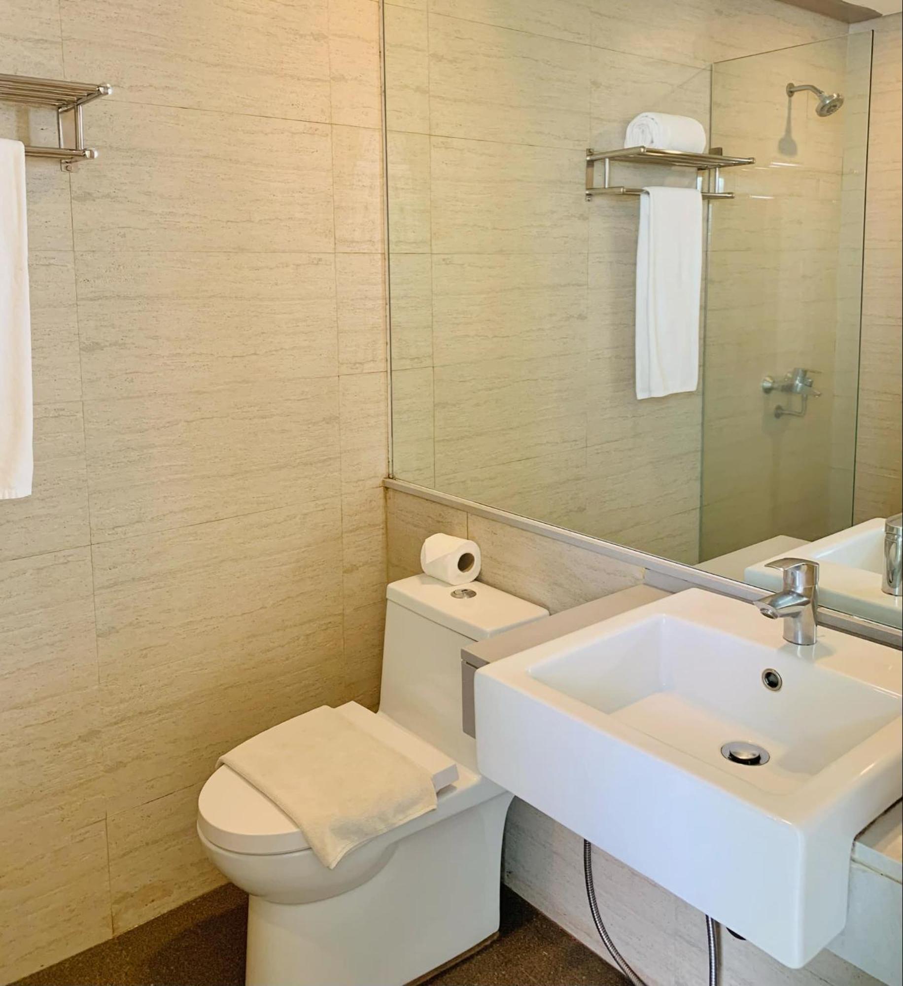 Kojo Hotel Tagum Kültér fotó